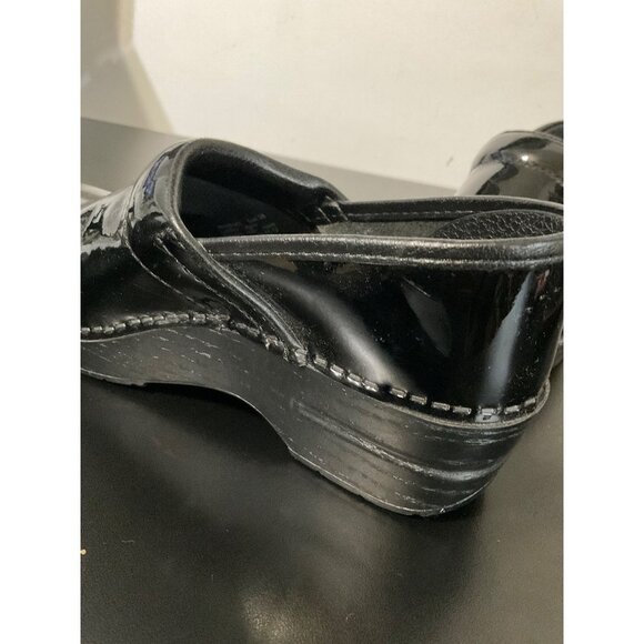 DANSKO Patent Leather Clogs sz. 38 - Picture 5 of 9